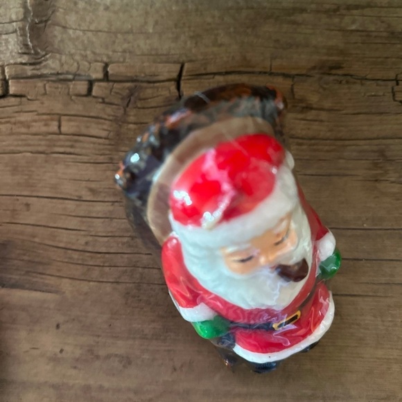 Vintage Santa in Rocking Chair Candle - Picture 4 of 9